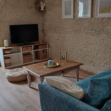 Appartement Avec Jardin Et Acces Mer Grandcamp-Maisy Eksteriør billede