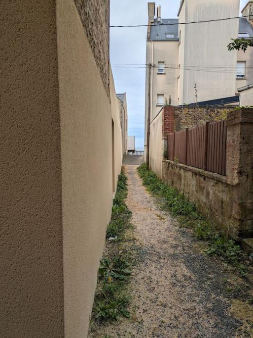 Appartement Avec Jardin Et Acces Mer Grandcamp-Maisy Eksteriør billede